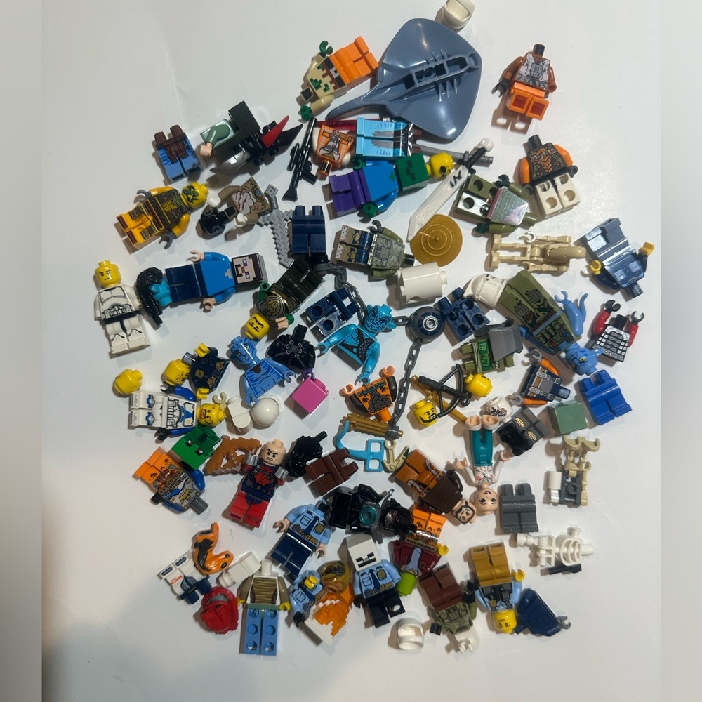 LEGO Minifigure Lot Ninjago Minecraft City Police Figures & Parts